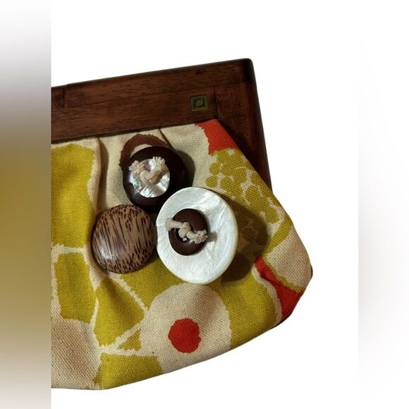 Rafe Wood Handle yellow Floral Canvas Clutch - Picture 2 of 7